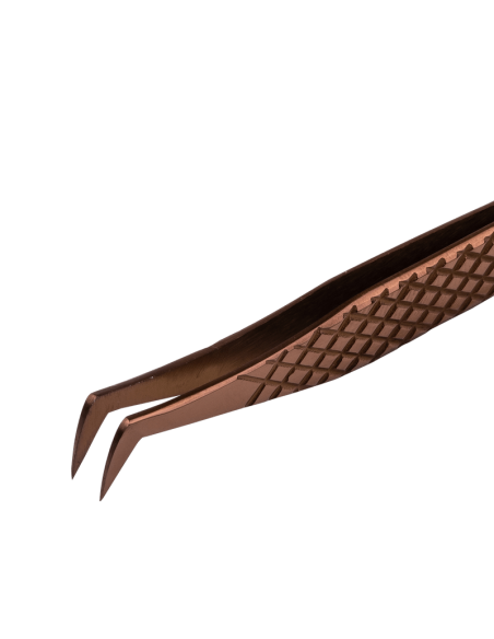 Pince Volume Russe, Maya