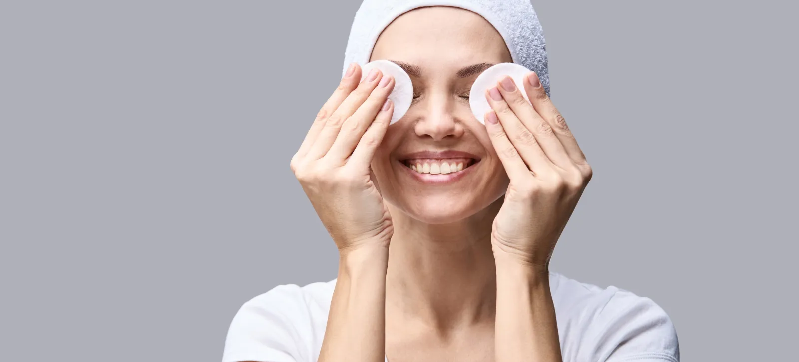 Illustration — Comment bien nettoyer ses extensions de cils sans les abîmer ?